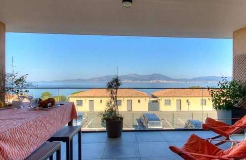 Appietto Apartamento | Appartement bord de mer