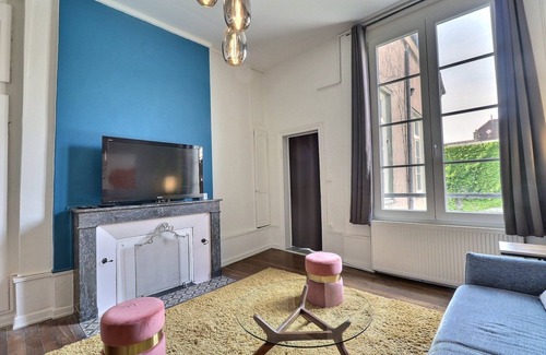 Old Town Apartamento | Appartement Calme Lumineux cœur du Bouchon WiFi