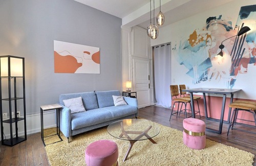 Old Town Apartamento | Appartement Calme Lumineux cœur du Bouchon WiFi