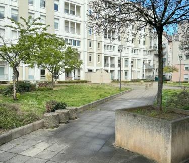 Schiltigheim Apartamento | Appartement calme, parking privé