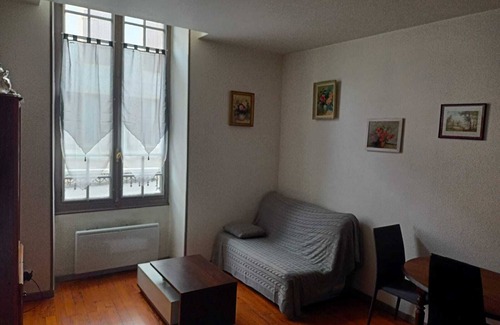 Aire-sur-l'Adour Apartamento | Appartement Centre Ville sur le Chemin de Compostelle