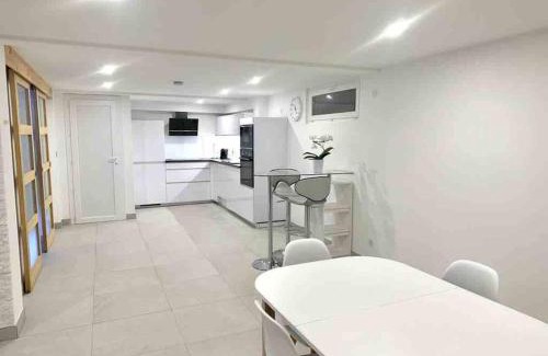 Excenevex Apartamento | Appartement charmant avec vue sur le lac à Excenevex - 70 m²