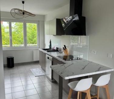 Avranches Apartamento | Appartement charmant