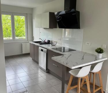 Avranches Apartamento | Appartement charmant