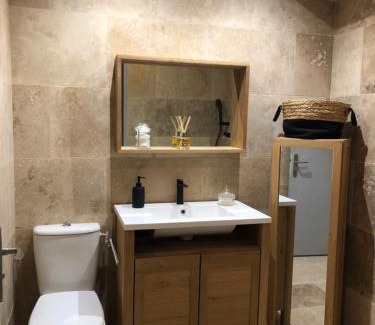 La Destrousse Apartamento | Appartement climatisé proche Marseille,Aix