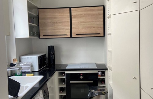 Levallois-Perret Apartamento | Appartement Cosy - 4 Personnes - A 5 Minutes de Paris