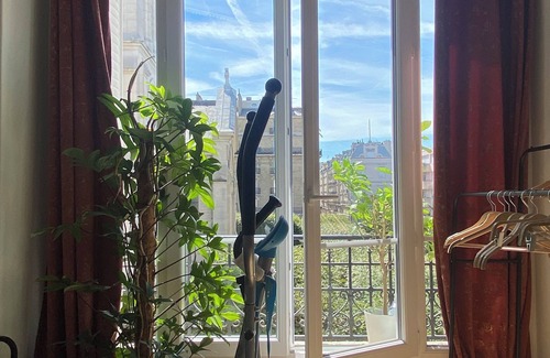 Levallois-Perret Apartamento | Appartement Cosy - 4 Personnes - A 5 Minutes de Paris