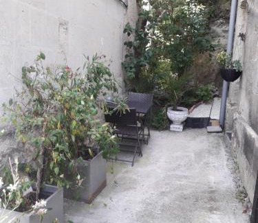 Saint-Paterne-Racan Apartamento | appartement complet 11 la roche racan 37370