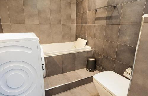 Levallois-Perret Apartamento | Appartement confortable, central 200m2