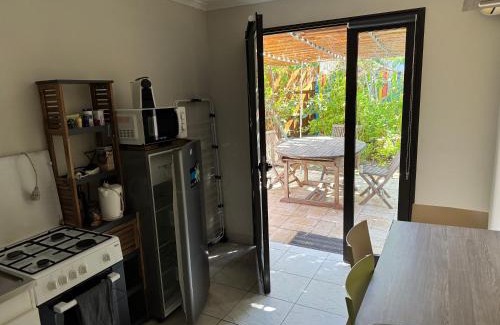 Noumea Apartamento | Appartement confortable avec jardin