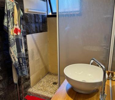 Noumea Apartamento | Appartement confortable avec jardin
