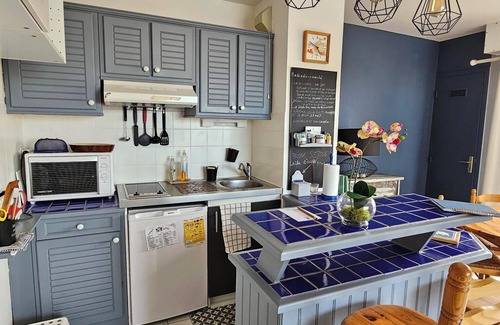 Camaret-sur-Mer Apartamento | Appartement Cosy Avec vue Magnifique sur la Plage du Corréjou