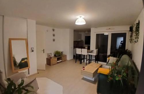 La Grace de Dieu Sud Apartamento | Appartement cosy à Caen avec terrasse et jardin