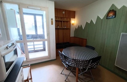 Arette Apartamento | Appartement cosy 6 pers, proche pistes, balcon, casier à skis, parking gratuit - FR-1-602-25