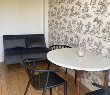 Laval Apartamento | Appartement cosy face à la Mayenne