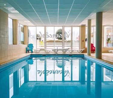 Plougonvelin Apartamento | Appartement Cosy, terrasse vu mer, piscine, Sauna - WarmHouse