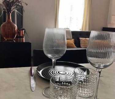 Saint-Georges-des-Groseillers Apartamento | Appartement cosy tout équipé et parking couvert privé aux portes de Flers