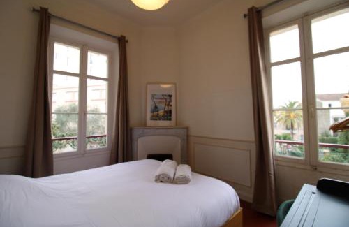 Riou - Petit Juas - Av de Grasse Apartamento | Appartement Cottage Reine