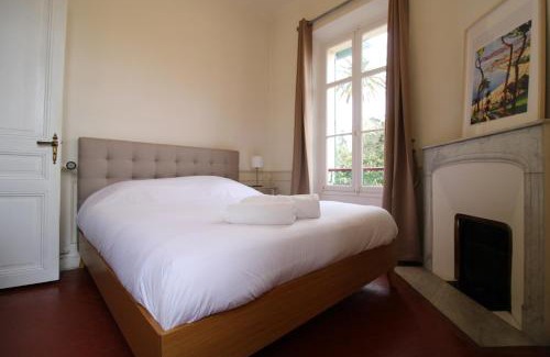 Riou - Petit Juas - Av de Grasse Apartamento | Appartement Cottage Reine
