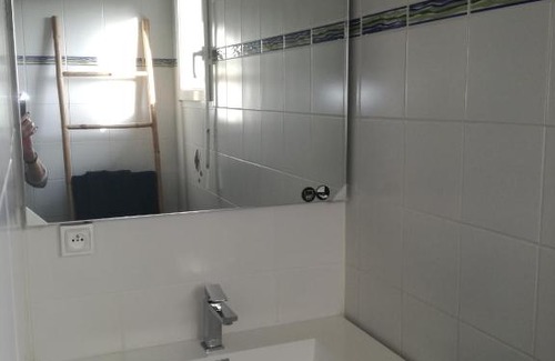 Saint-Michel-Escalus Apartamento | Appartement dans maison mitoyenne