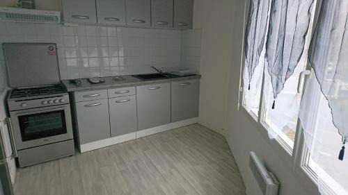 Jonzac Apartamento | appartement de 79 m² à 500 mètres de la cure