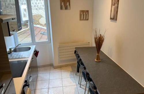 La Tour-du-Pin Apartamento | Appartement de la nation 1