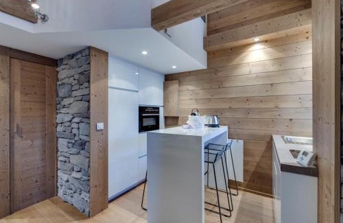 Val-d'Isere Apartamento | Appartement Duplex Rénové: 3 Pièces, 40m², Parking, Proche Centre Val d'Isère - FR-1-567-96