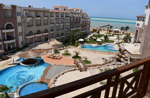Al Ahyaa Apartamento | Appartement au Soleil Toute l Année Complexe Avec 2 Piscines Plage Privée Bar