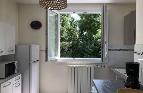 Alpes-Romans Apartamento | Appartement en rez de Chaussée Dans Quartier Calme