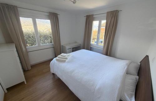 Salins Apartamento | Appartement entier avec terrasse et jardin