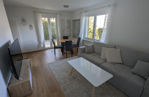 Salins Apartamento | Appartement entier avec terrasse et jardin