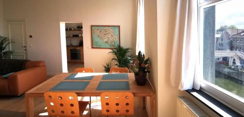 Tournai Apartamento | Appartement et parking privatif le long de l Escaut