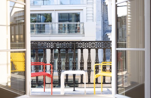 8th Arrondissement Apartamento | Appartement Exclusif et Luxueux à 300m des Champs Elysées!