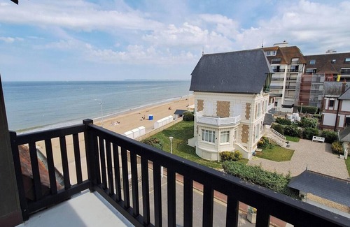 Blonville-sur-Mer Apartamento | Appartement Front de mer 3 Chambres