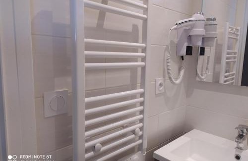 Saint-Regnobert-de-la-Cote-de-Nacre Apartamento | Appartement Face à la Mer 1 chambre 2 personnes Saint Aubin sur Mer