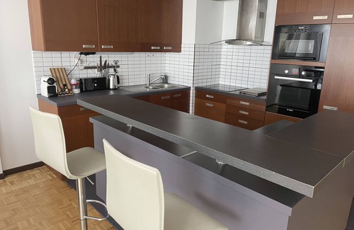 Porte d'Asnieres Apartamento | Appartement Familiale 3 pcs 2ch 72 m2 à la Porte de Paris + Parking Gratuit