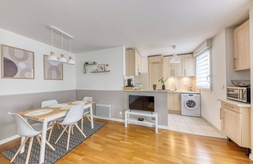Asnieres-sur-Seine Apartamento | Apartamento para 4 personas - parking - estación de metro + tren - ascensor