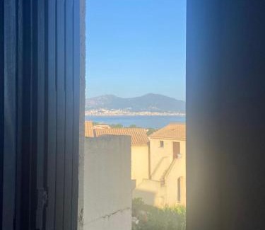La Celle-sous-Gouzon Apartamento | Appartement vue imprenable baie Ajaccio