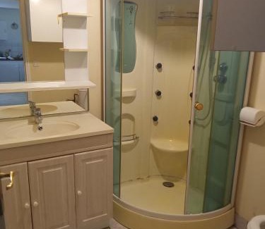 Laroquebrou Apartamento | Appartement