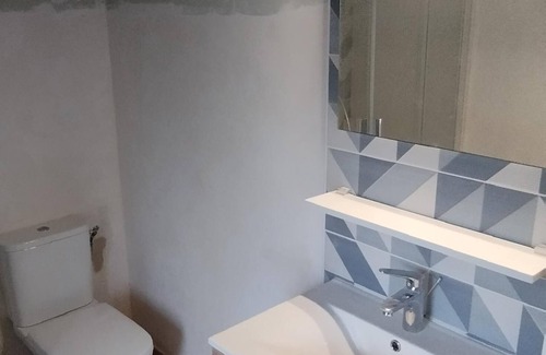 Le Breil-sur-Merize Apartamento | Appartement Type T2 à proximité centre ville