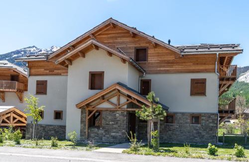 Monetier-les-Bains Apartamento | Appartement La Marmotte à Monetier grande terrasse