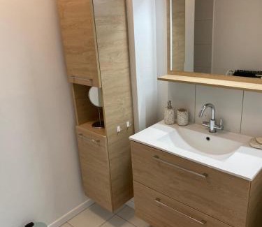 Saint-Amant-Tallende Apartamento | Appartement cosy 70m2