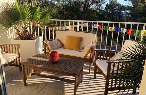 Saint-Gely-du-Fesc Apartamento | Appartement T3 Climatisé Avec Piscine Proche de Montpellier