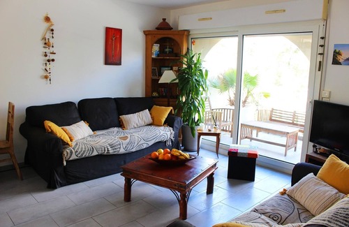 Saint-Gely-du-Fesc Apartamento | Appartement T3 Climatisé Avec Piscine Proche de Montpellier