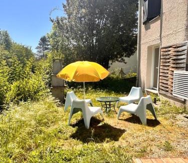 Saint-Genies-Bellevue Apartamento | Appartement rétro nature avec jardin 15 min Toulouse centre