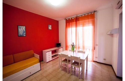 Luni Mare Apartamento | Appartement in Luni mit Pool