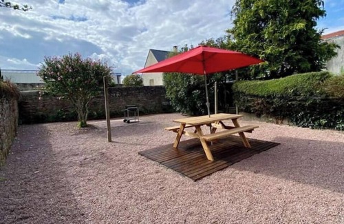Bressuire Apartamento | Appartement Jardin et Spa
