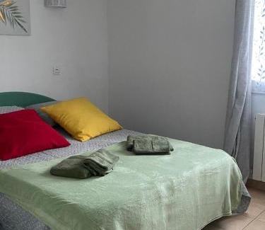 Pont-Saint-Esprit Apartamento | Appartement la calador