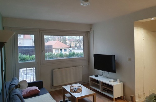 Plantieres Queuleu Apartamento | Apartment la Roseraie / near center station