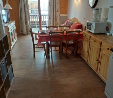 Orcieres-Merlette Apartamento | Appartement labéllisé aux pieds des pistes agrée PMR 6 personnes